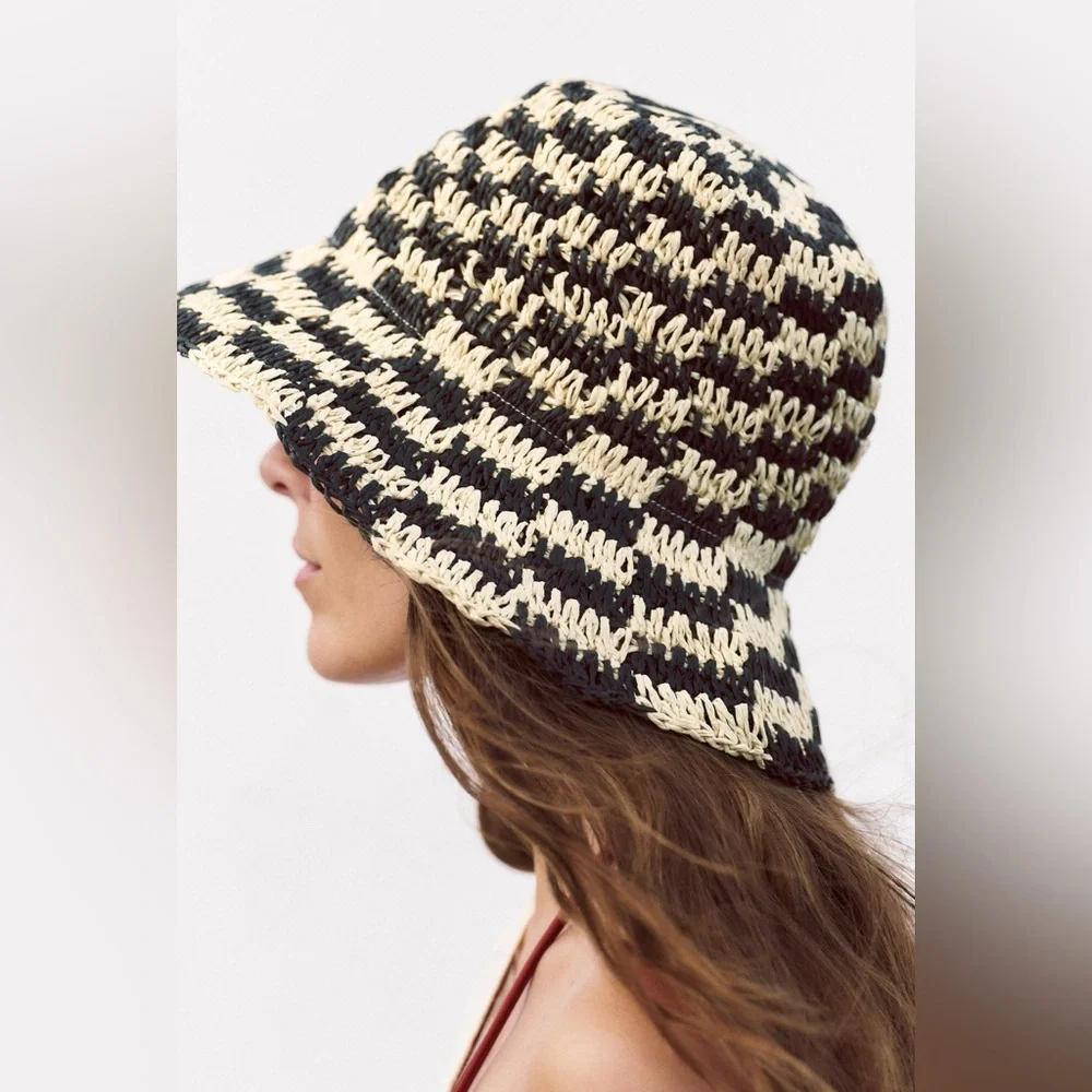Zara CHECKERED BUCKET HAT - Size Small - NWOT
